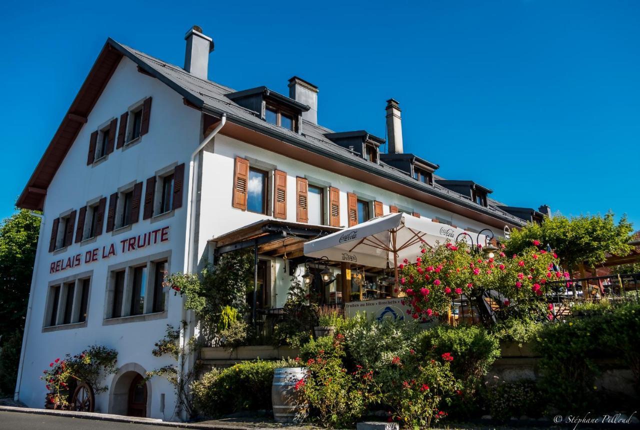 Hotel De La Truite & Spa Le Petit Nautilus Le Pont Exteriör bild